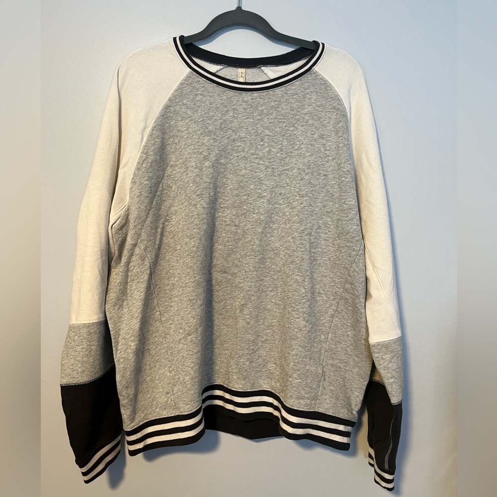 LLD oversized crewneck sweatshirt. Size L/XL. Gray